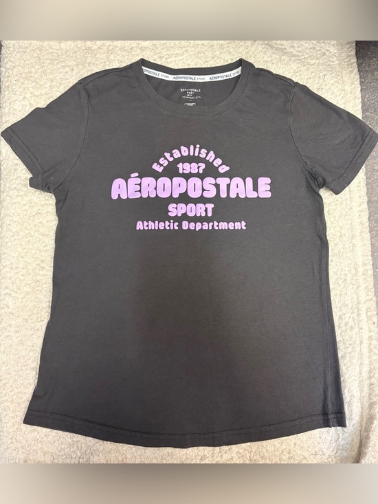 Aeropostale Tops - Aeropostale gray Tee with Lilac Logo Print